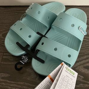 NWT classic crocs sandal M9/W11 in sky blue
